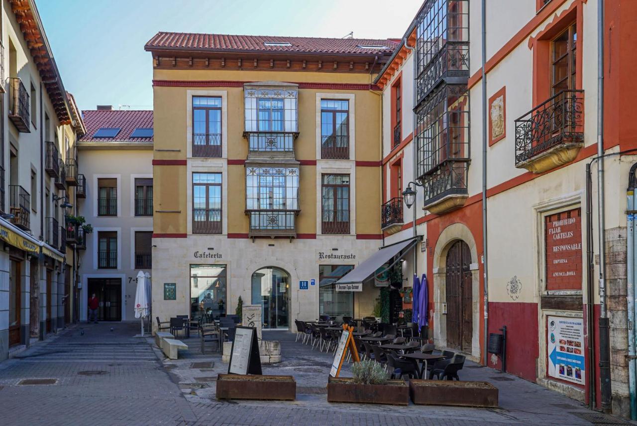 Hotel Rincón del Conde Leão Exterior foto